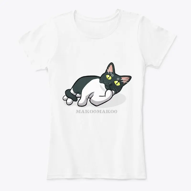 Cat Relaxing Women's Tee